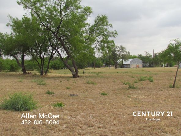 1206 W 4th St, Big Spring, TX 79720